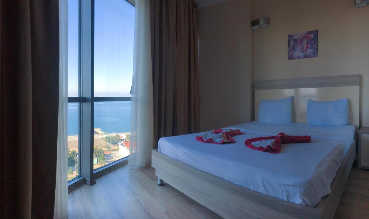 Black Sea Towers Μπατούμι Εξωτερικό φωτογραφία