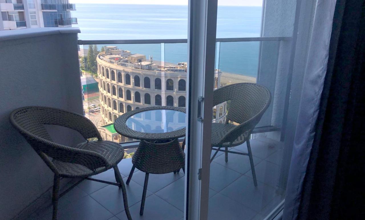 Black Sea Towers Μπατούμι Εξωτερικό φωτογραφία