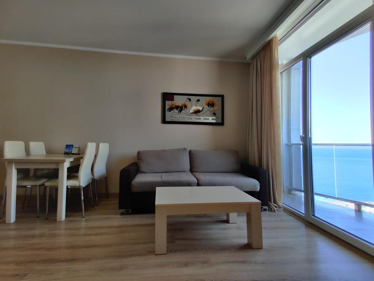 Black Sea Towers Μπατούμι Εξωτερικό φωτογραφία