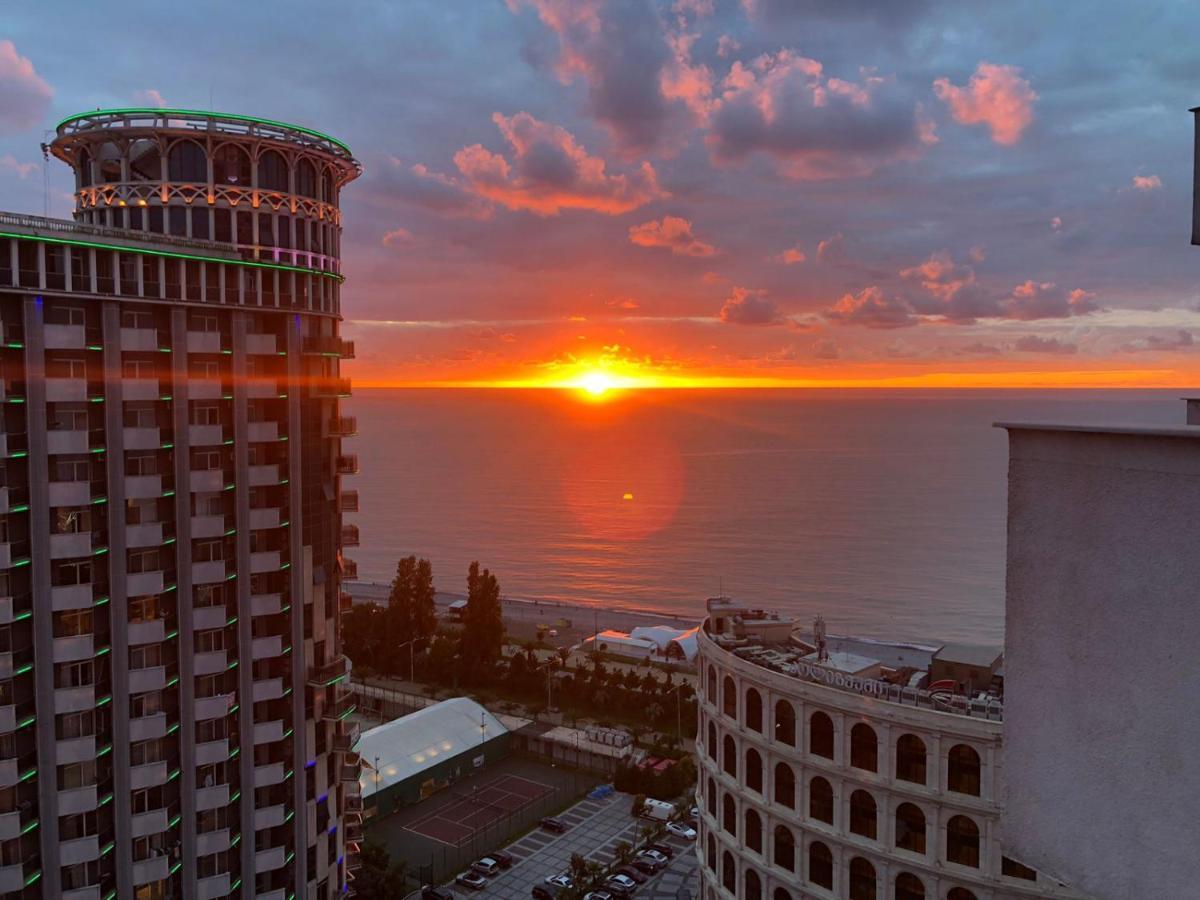 Black Sea Towers Μπατούμι Εξωτερικό φωτογραφία